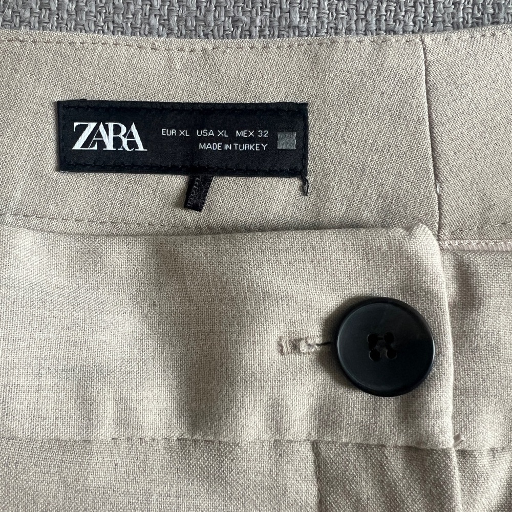 Zara Gray Pleated Trousers - Picture 5 of 5